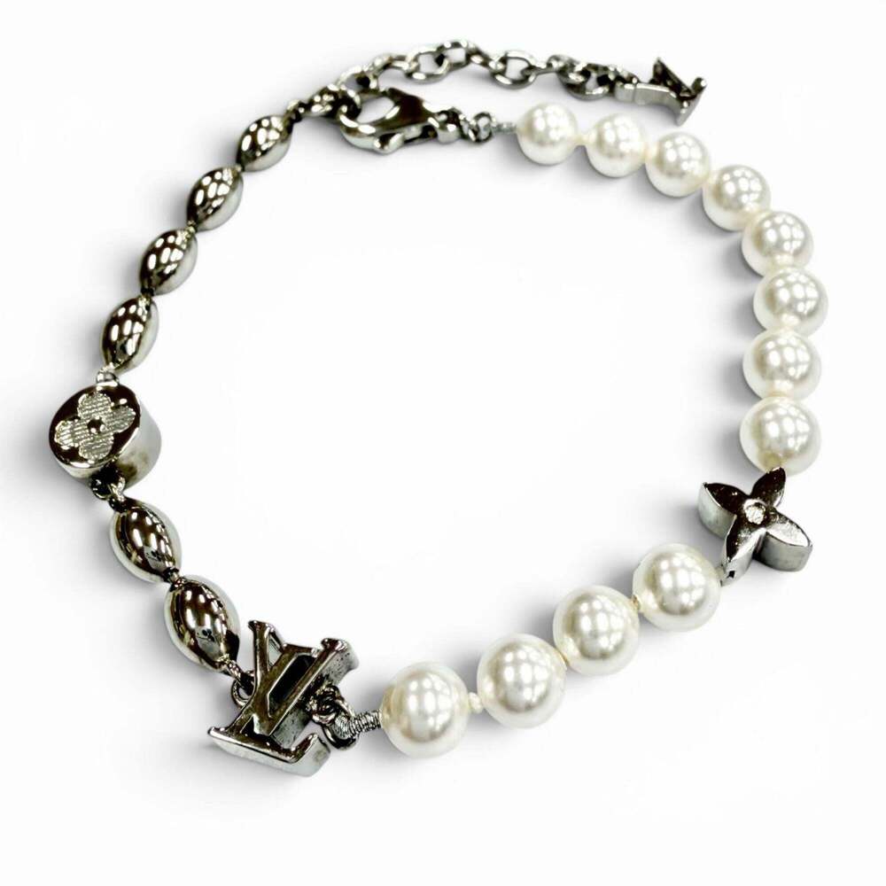 LOUIS VUITTON White Pearl Charm Bracelet - Picture 1 of 7
